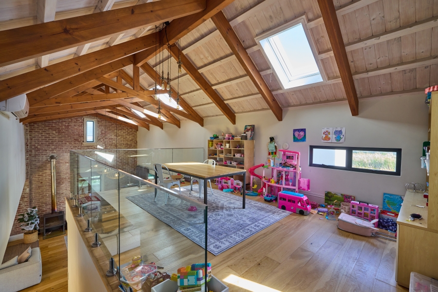 5 Bedroom Property for Sale in Lake Michelle Western Cape